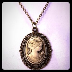 New! Handcrafted 18” Lady Rose Tan Cameo Necklace